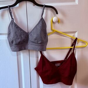 Lot of 2 Secret Treasures Seamless Bralettes Size Large. 1 Gray, 1 Red.